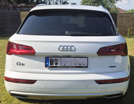 Audi Q5 cena 135000 przebieg: 119000, rok produkcji 2018 z Strzelin małe 92